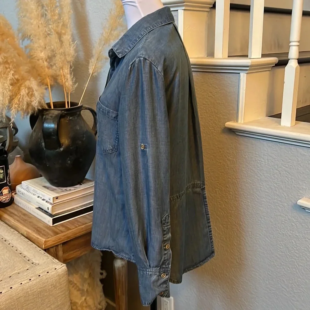 Bella Dahl lightweight button down denim top Size XS - Picture 5 of 9